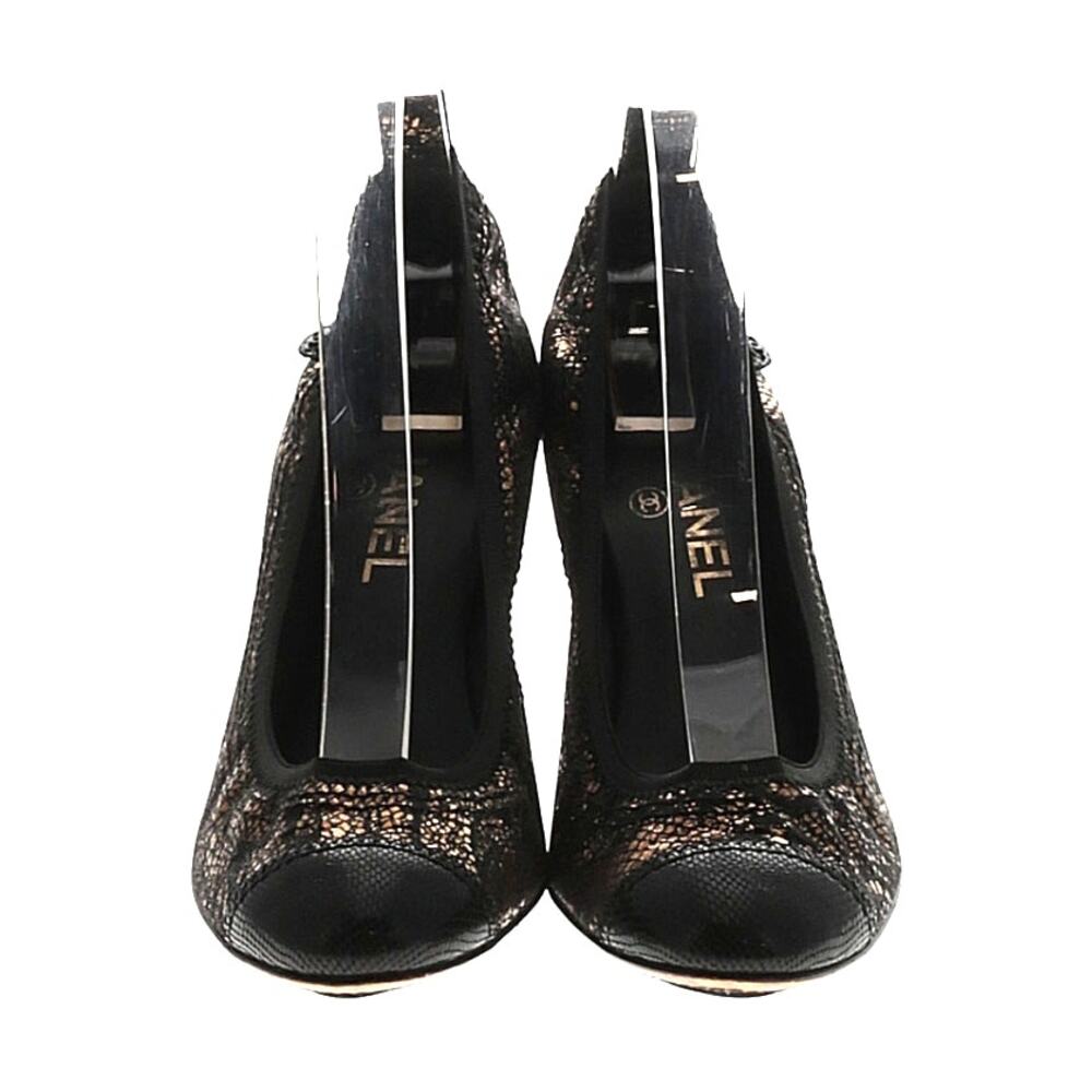 Chanel Black Gold Lace Stretch Spirit Heels Interlock CC Karl Collection US 9 40 - Picture 2 of 14